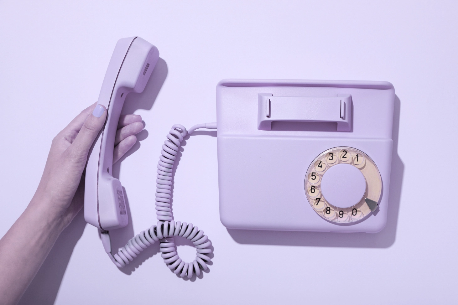 Telefono viola consulenza di vendita